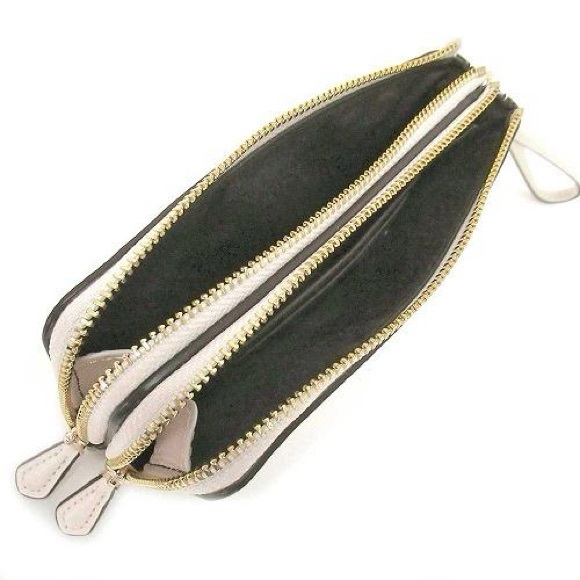 Coach Signature Beige Wristlet - Picture 3 of 7